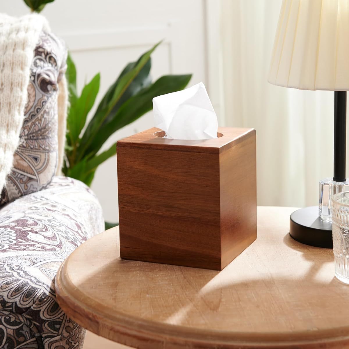 Acacia Wood-Style Plastic Tissue Box Cover - Square Decorative Cube Holder with Natural Grain Finish, 5.3x5.3x5.9 Inches, Moisture-Resistant for Bathroom, Living Room & Dining Table Decor